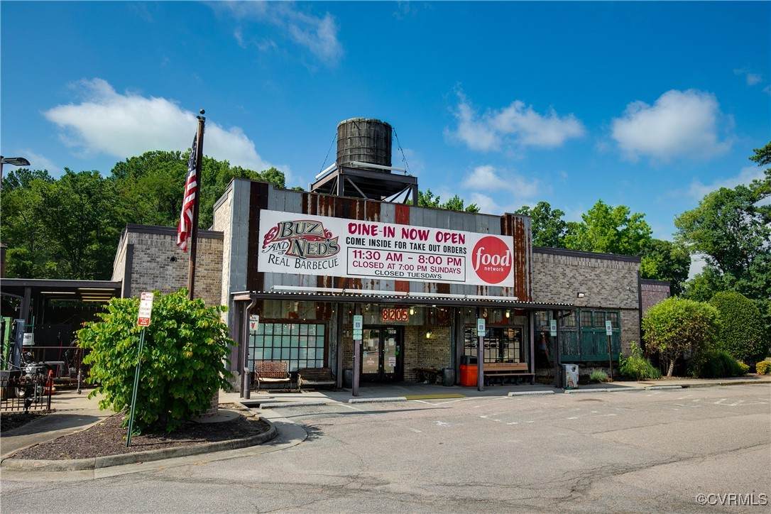 8205 Broad Street - Photo 1