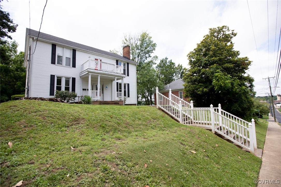 405 2nd Street - Photo 1