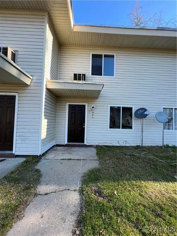 404 Monticello Drive - Photo 1
