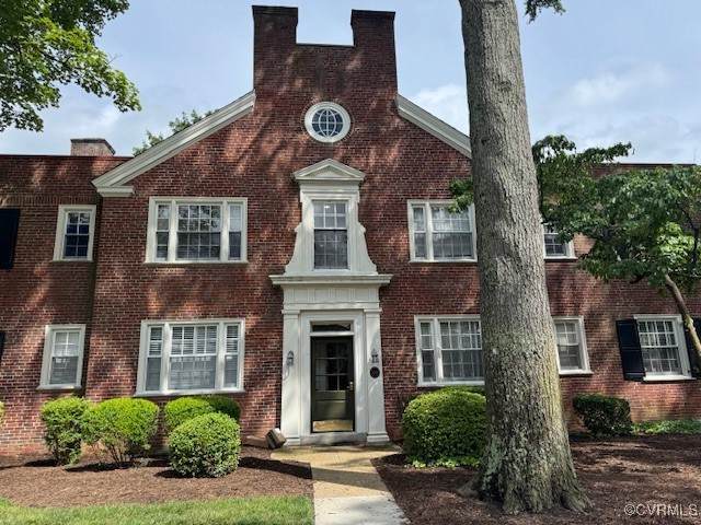 19 Locke Lane - Photo 1
