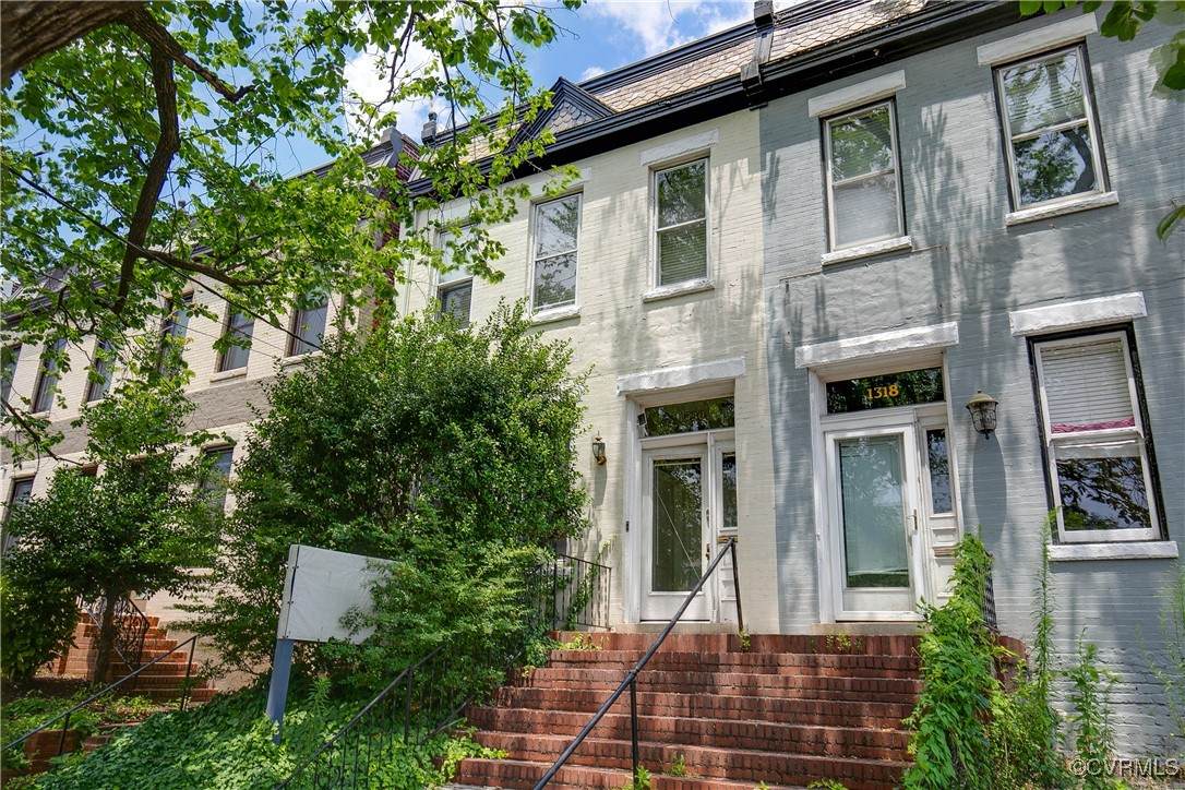 1320 Main Street - Photo 1