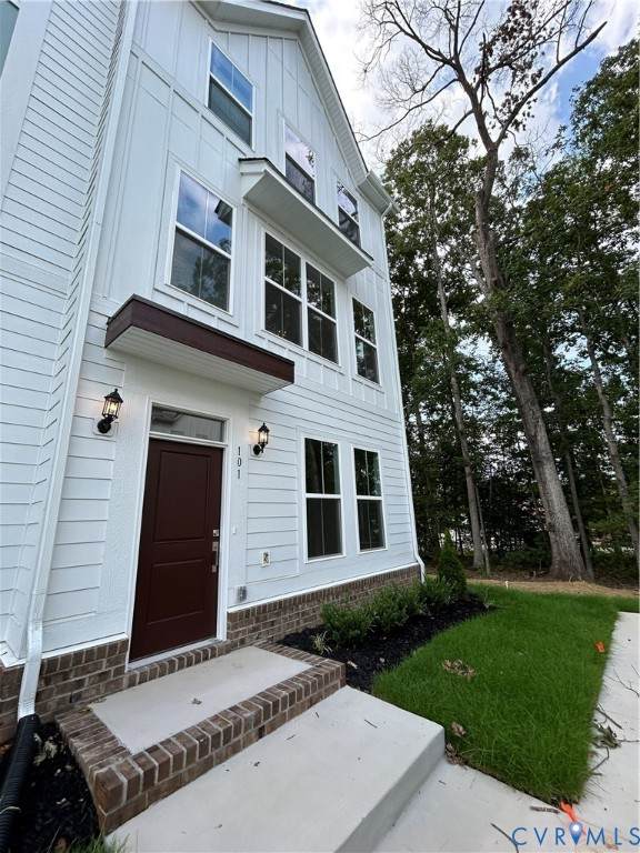 101 Avenda Lane - Photo 1