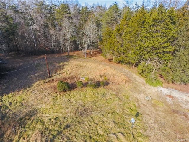 4534 River Road - Photo 1