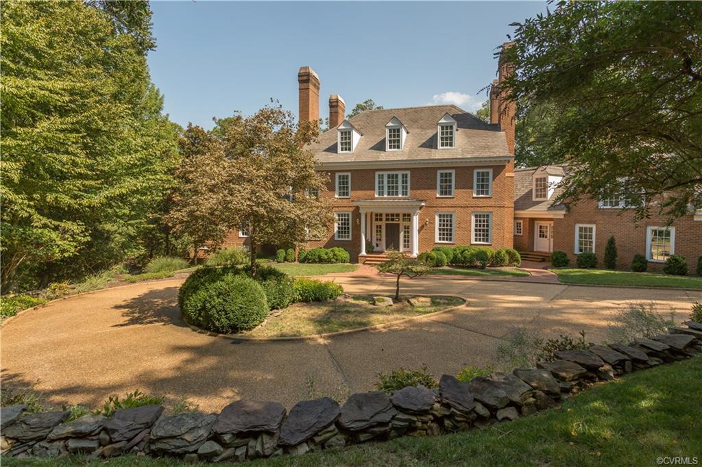 800 England Circle - Photo 1