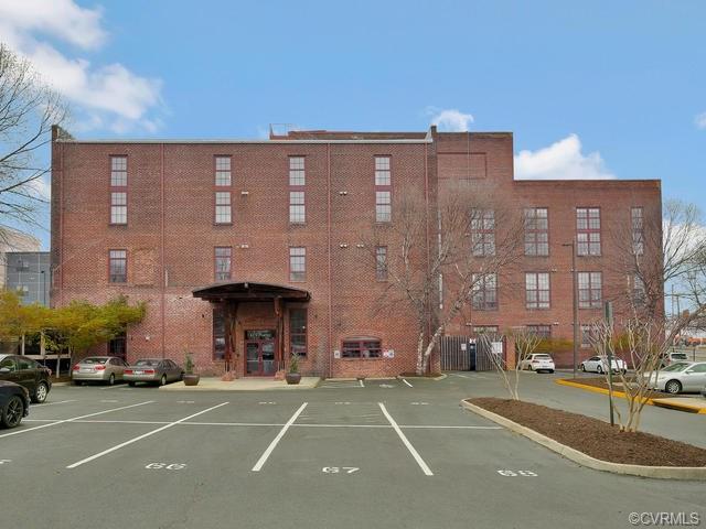 815 Porter Street - Photo 1