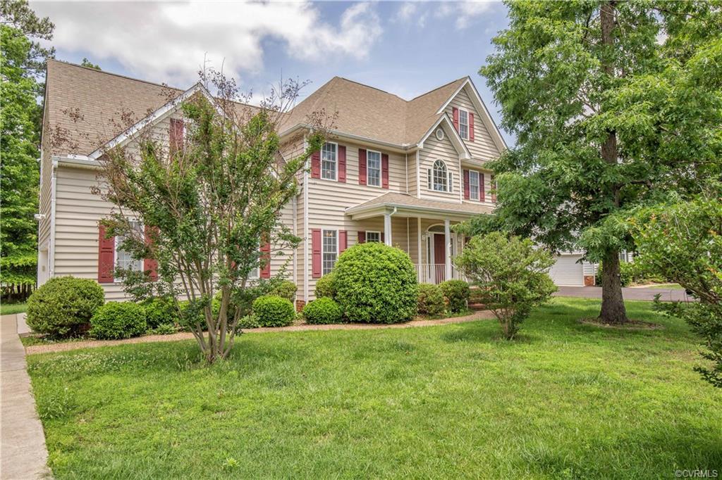 806 Greyshire Drive - Photo 1