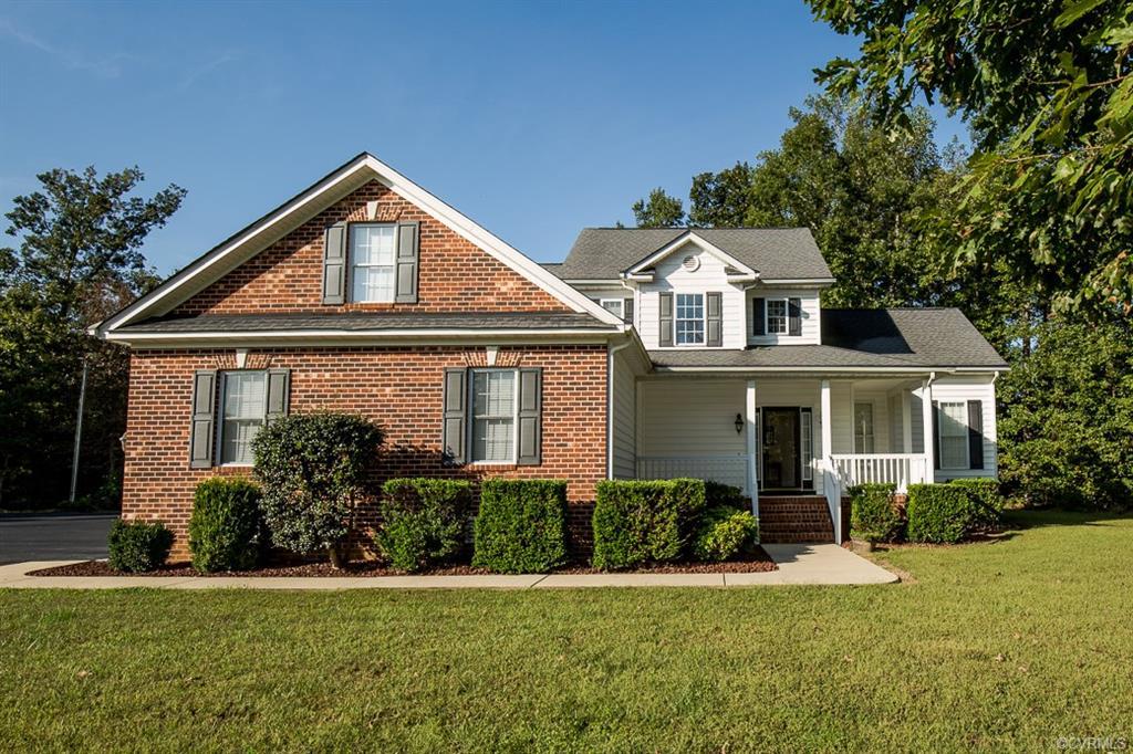 9401 Hollywood Drive - Photo 1