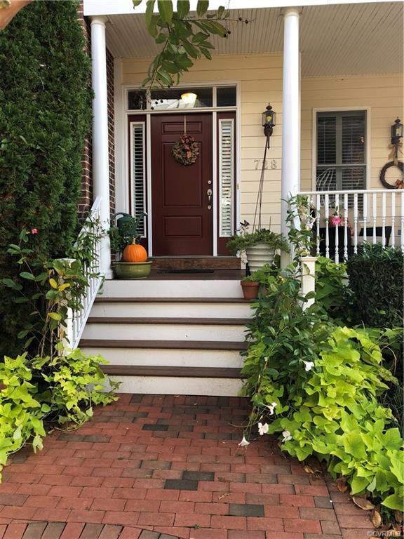 728 Pine Street - Photo 1