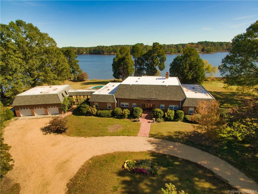 541 Brittany Lane - Photo 1