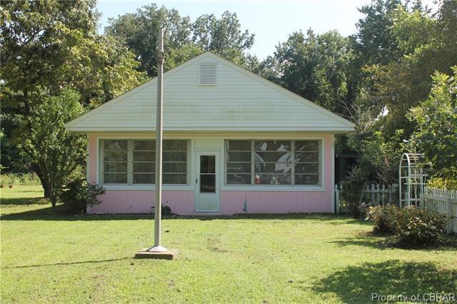 1679 North End Road - Photo 1