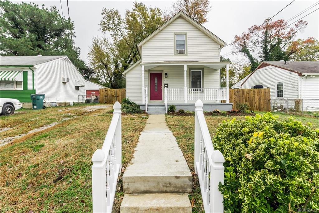 211 Ivy Avenue - Photo 1