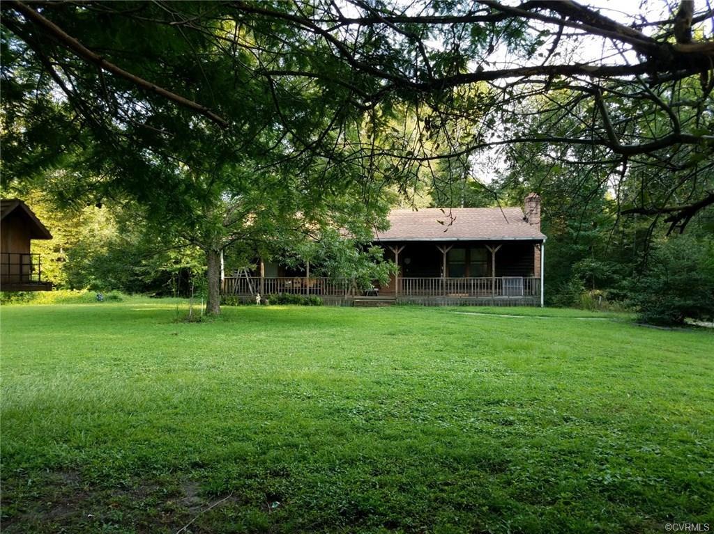 9225 Ellis Road - Photo 1