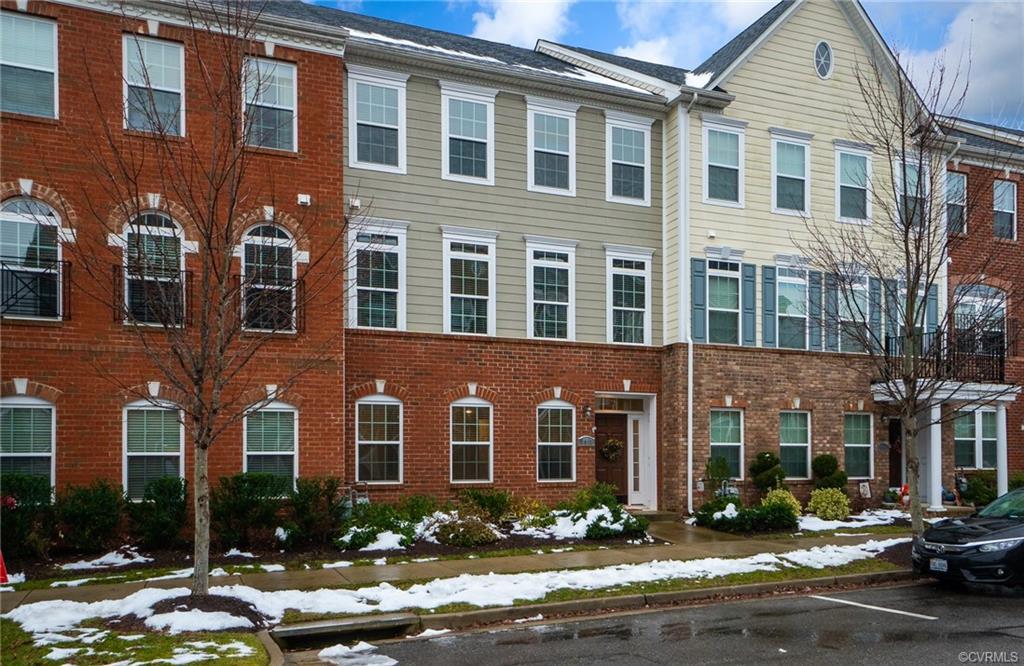 1913 Liesfeld Parkway - Photo 1