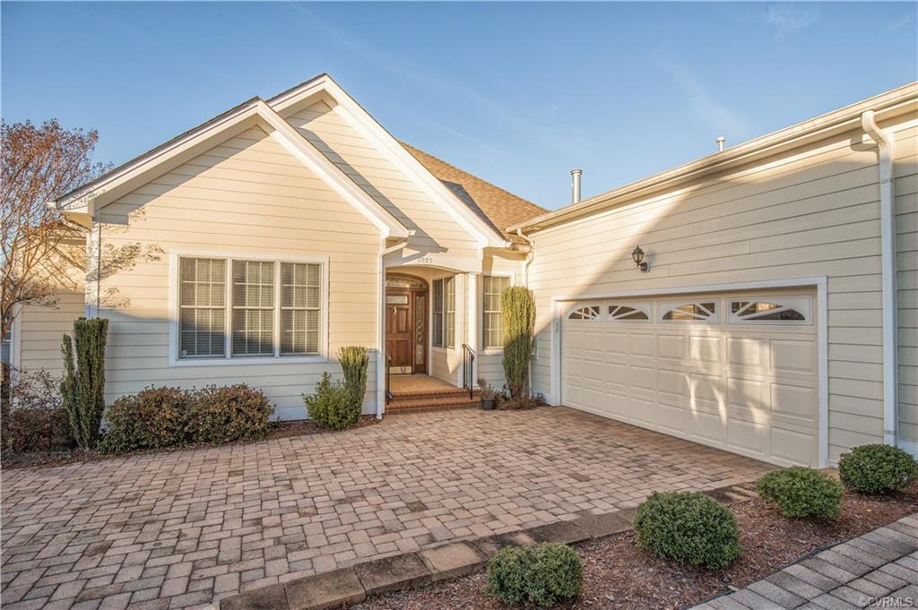 9005 Amberhill Loop - Photo 1