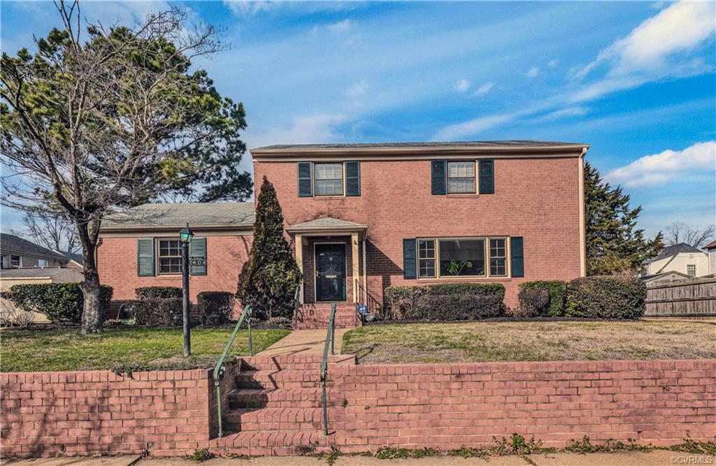 1404 Antrim Avenue - Photo 1
