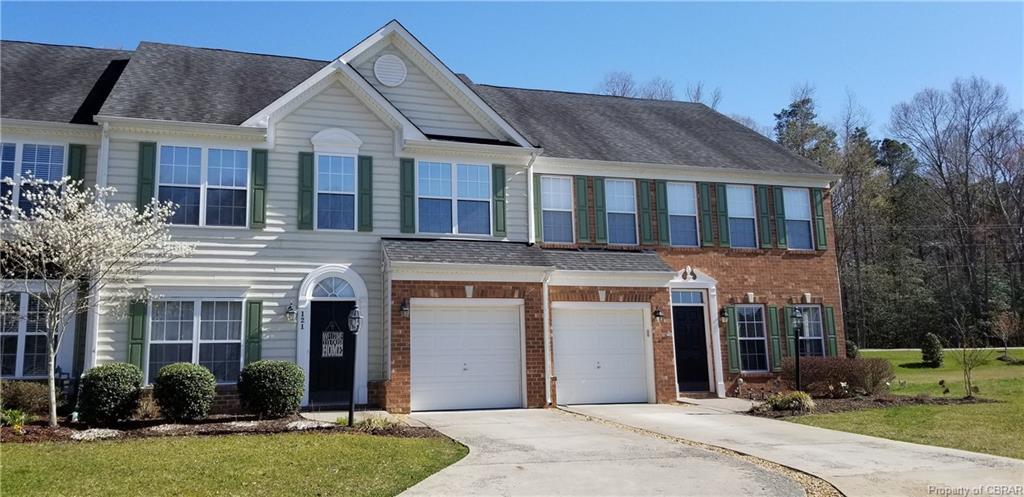 121 Daniels Drive - Photo 1