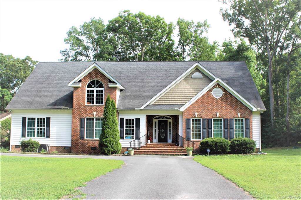 909 Sunset Drive - Photo 1