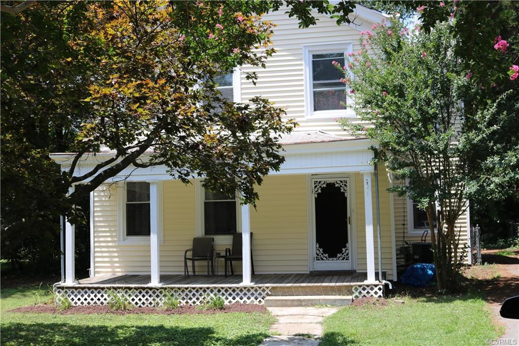 104 Forest Avenue - Photo 1