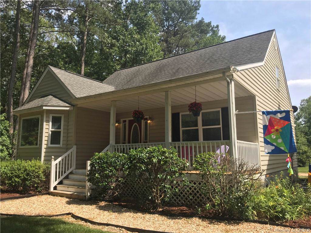 220 Woods Cove Lane - Photo 1