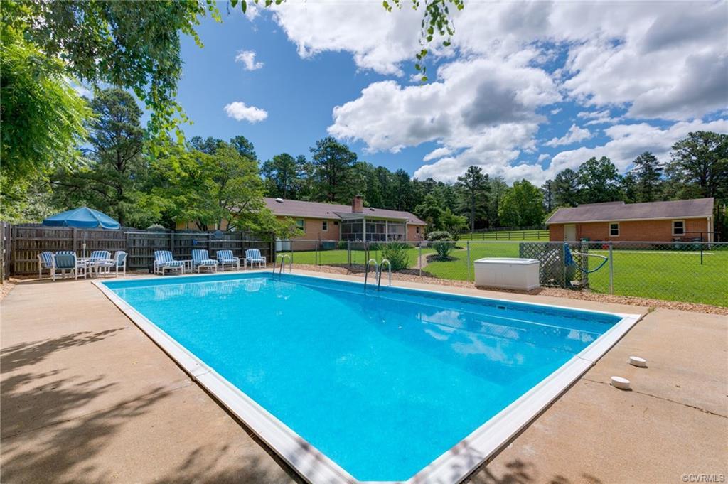 7335 Hidden Lake Estate Drive - Photo 1