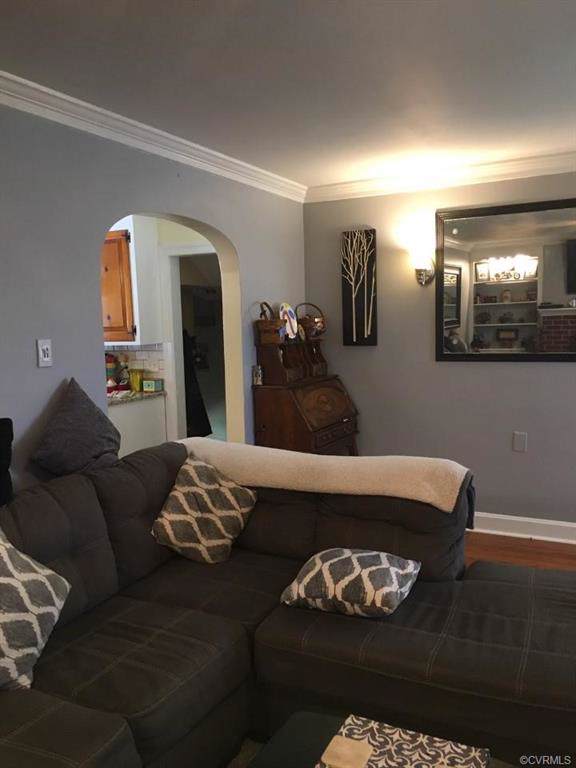 2600 Laburnum Avenue - Photo 1