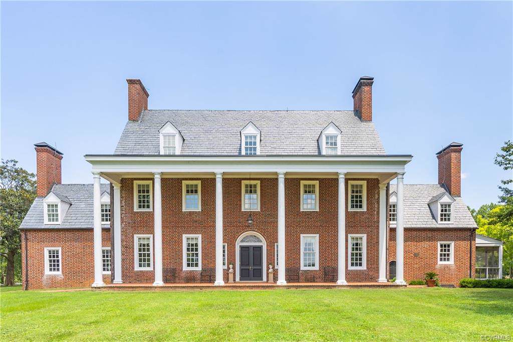 1005 Panorama Road - Photo 1