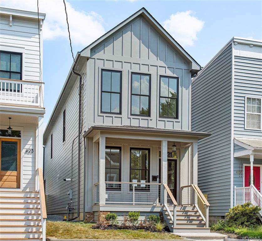 421 32nd Street - Photo 1