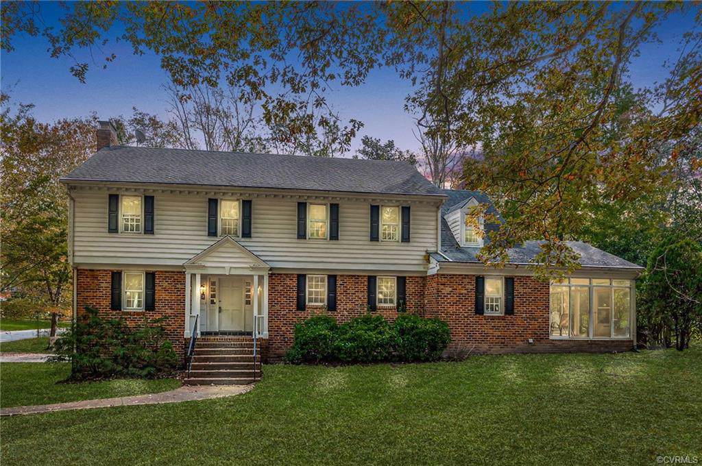 210 Farnham Drive - Photo 1