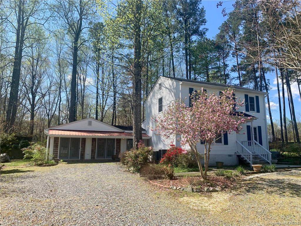 273 Oakes Circle - Photo 1