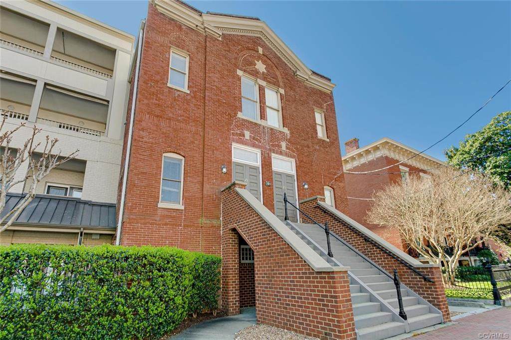 209 19th Street - Photo 1