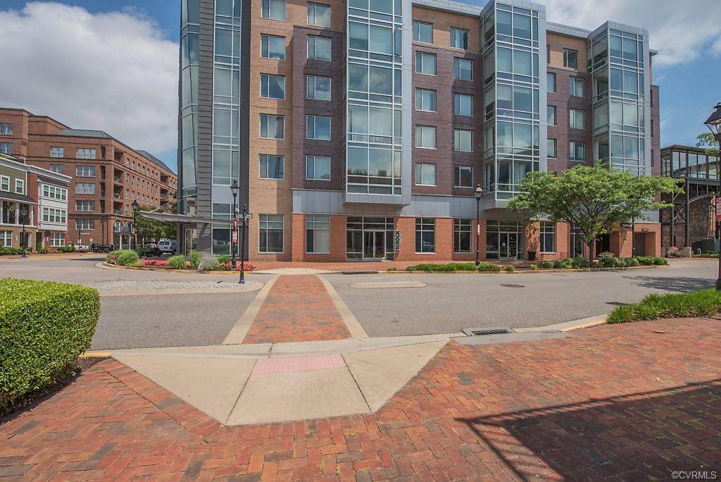 210 Rocketts Way - Photo 1