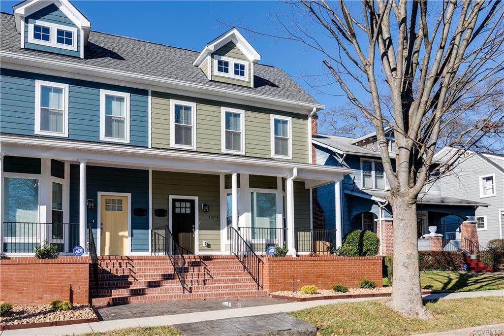 2005 Rose Avenue - Photo 1
