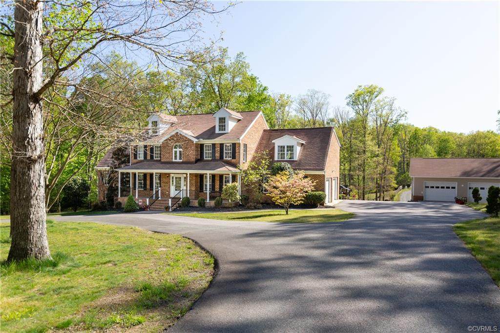 1925 Hickory Shade Drive - Photo 1