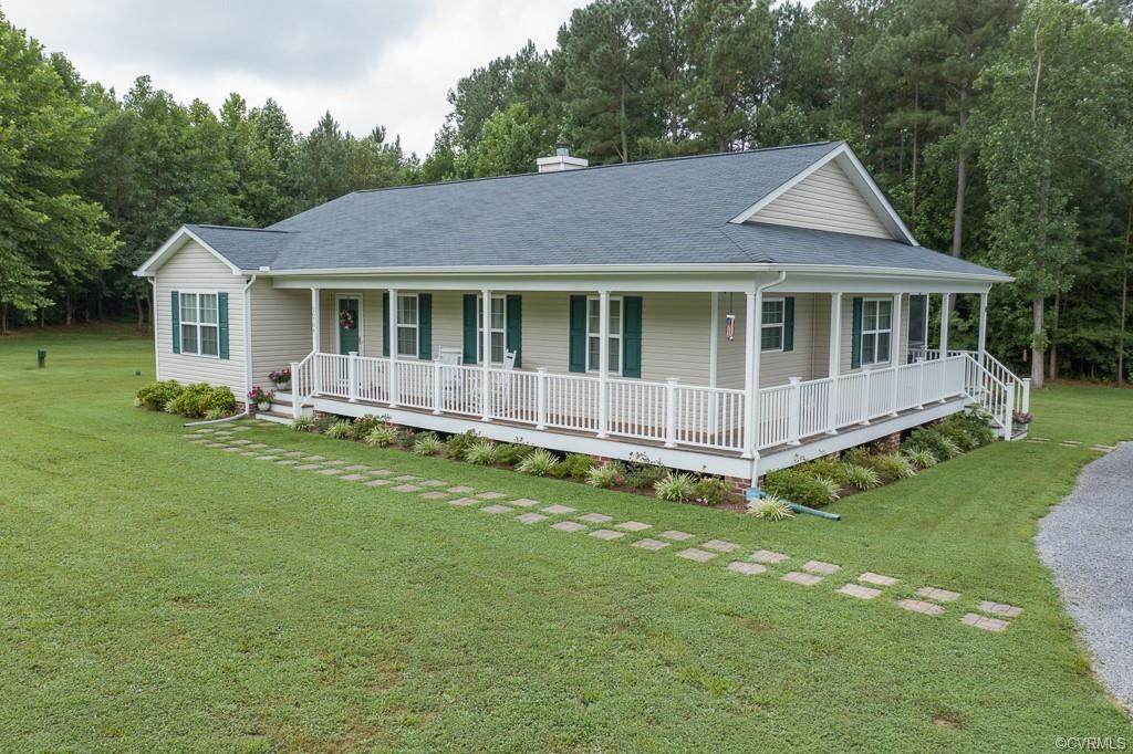 20784 Templeton Road - Photo 1