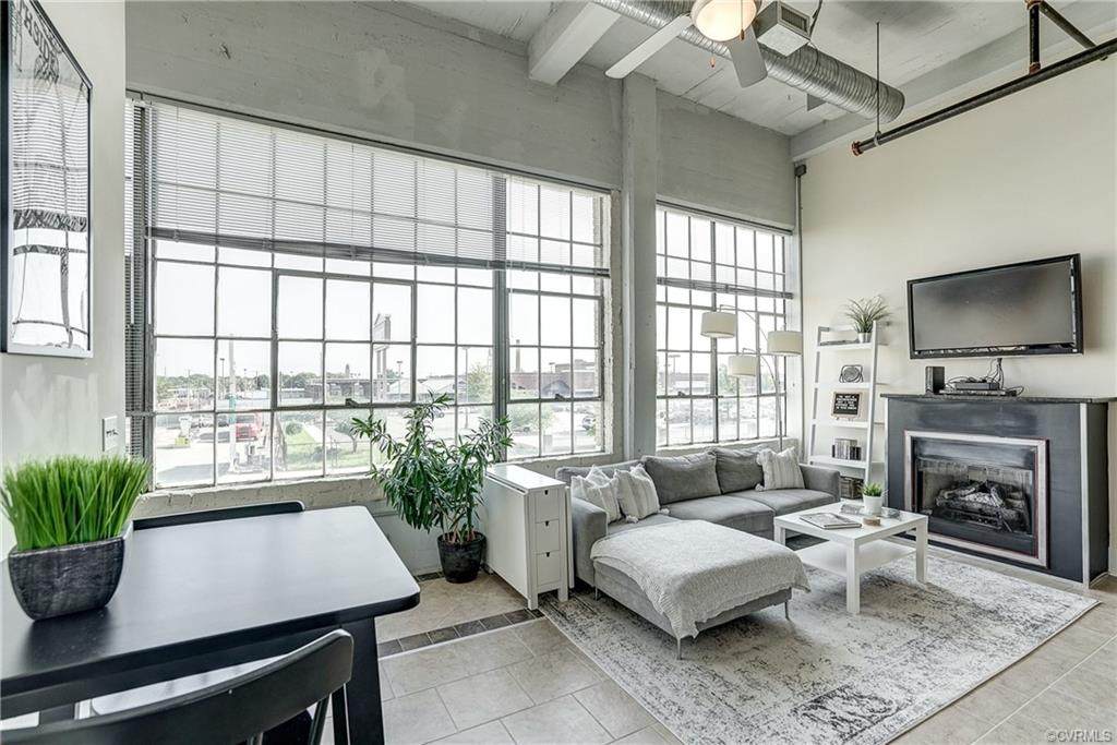 1657 Broad Street - Photo 1