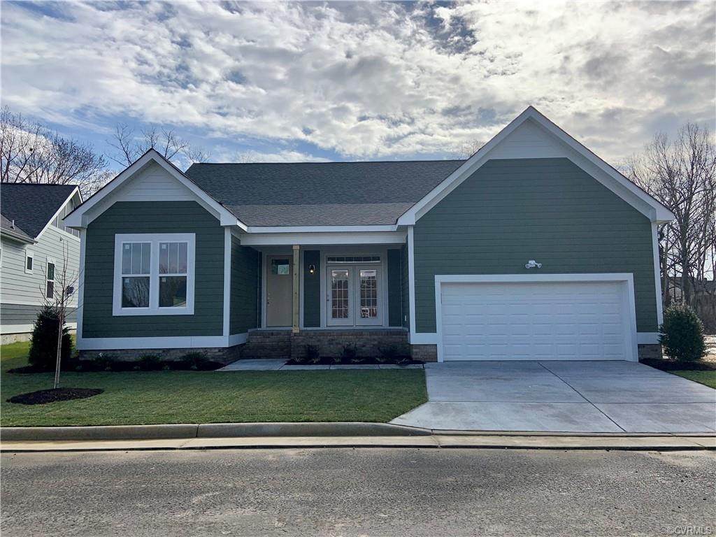 1137 Hitchens Lane - Photo 1