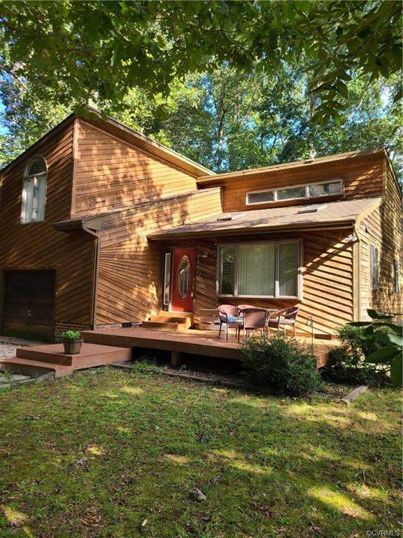 7301 Club Drive - Photo 1