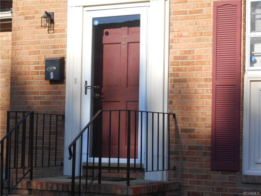 200 Walnut Boulevard - Photo 1