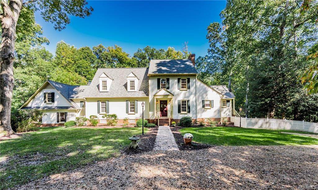 2907 Oxford Drive - Photo 1