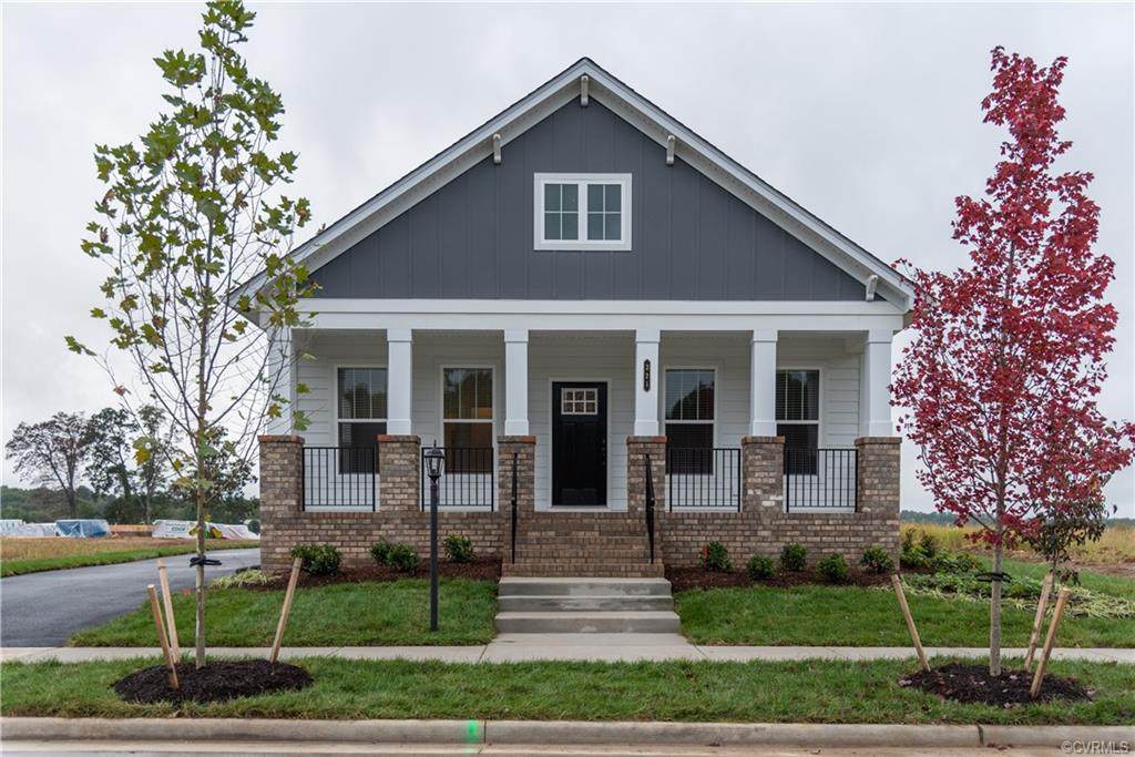 706 Vaughan Road - Photo 1