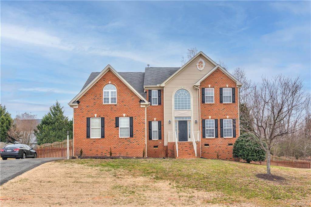 112 Point Hollow Place - Photo 1