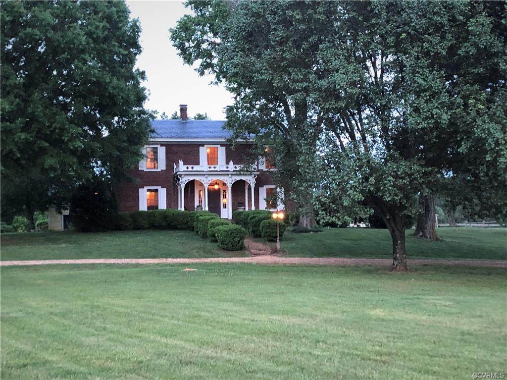 562 Newcomb Bridge Road - Photo 1
