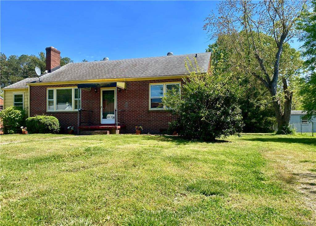 20517 Southlawn - Photo 1