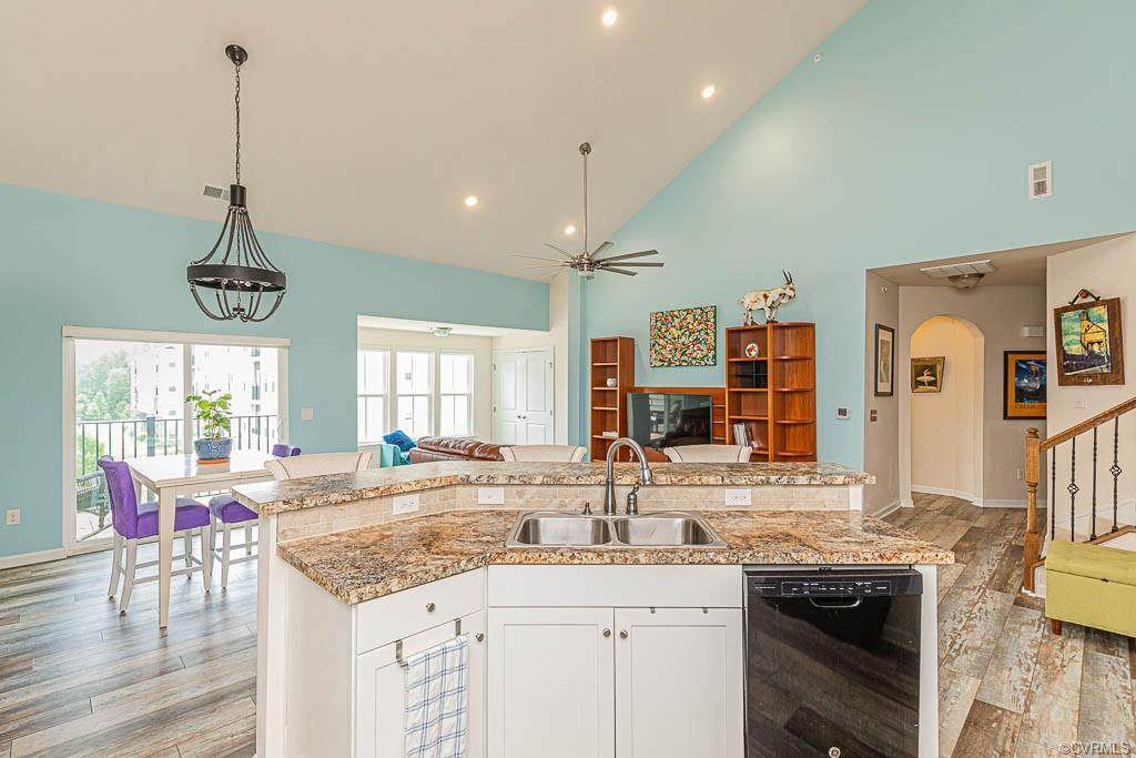 1040 Westwood Village Way - Photo 1