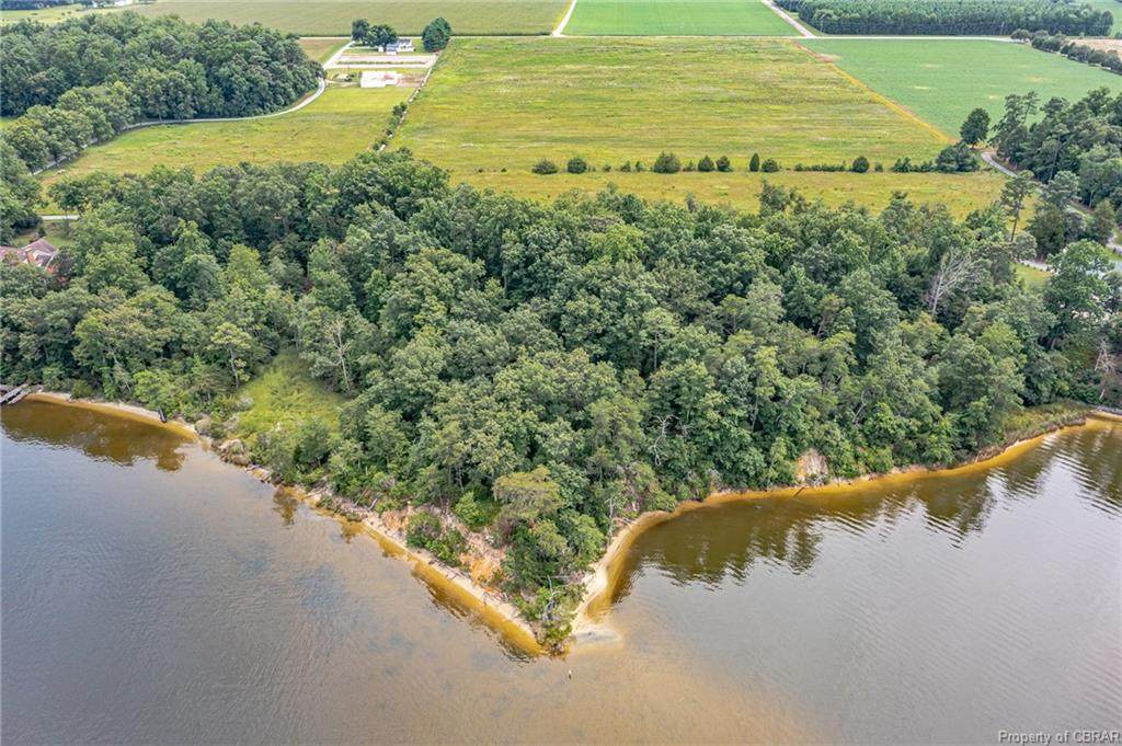 000 Spring Hill Rd - Photo 1