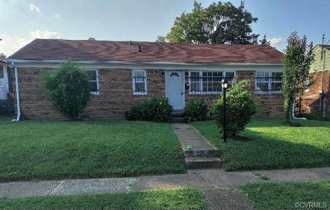 1904 23rd Street - Photo 1