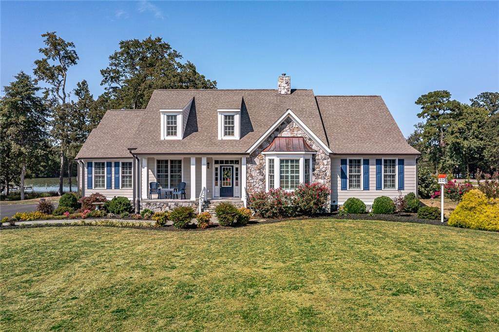 281 Pelican Lane - Photo 1