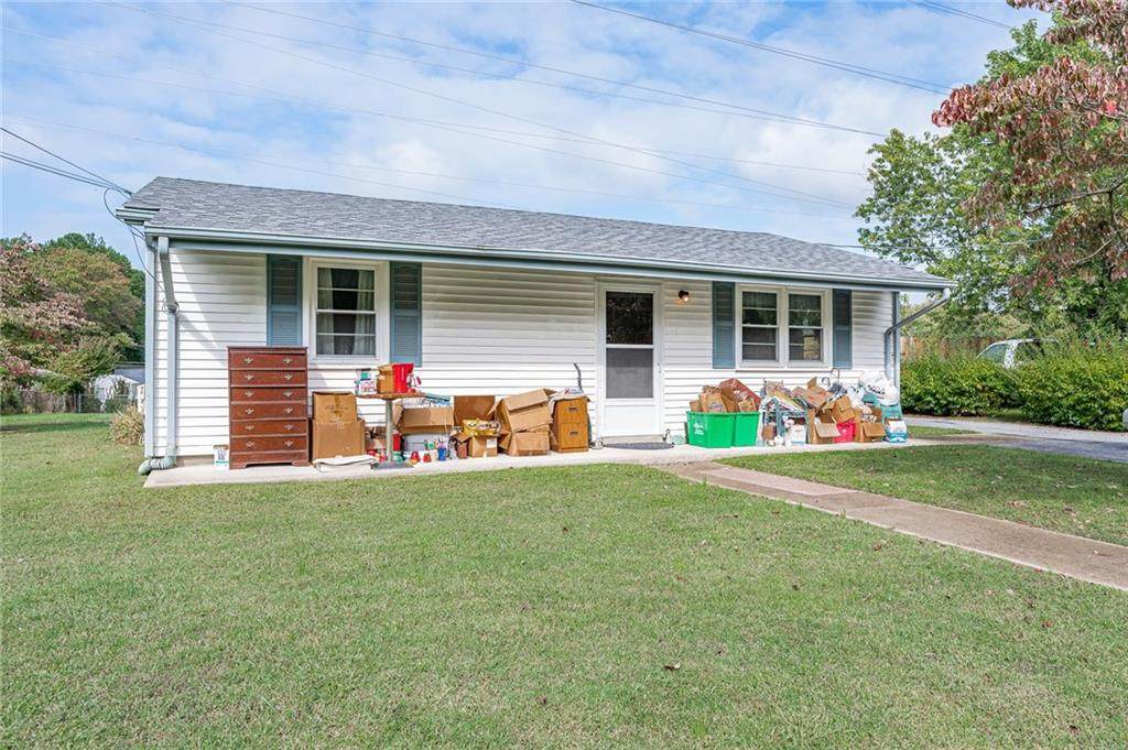 2616 Skipwith Road - Photo 1