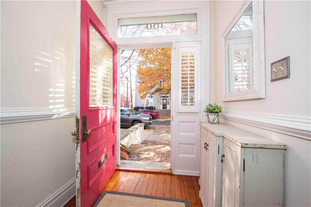 300 Davis Avenue - Photo 1