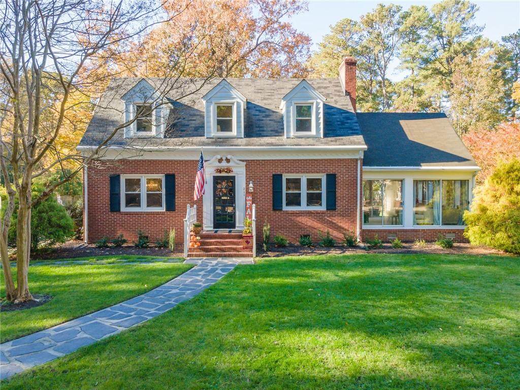 211 Dogwood Drive - Photo 1